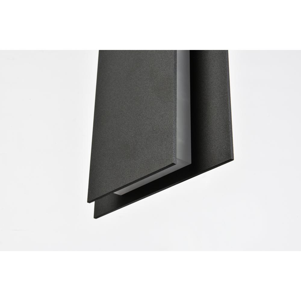 Raine Integrated LED wall sconce  in black. Picture 4