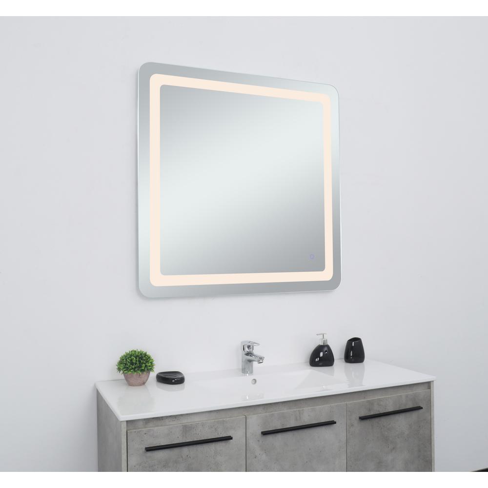 Genesis 36in x 36in soft edge LED mirror. Picture 3
