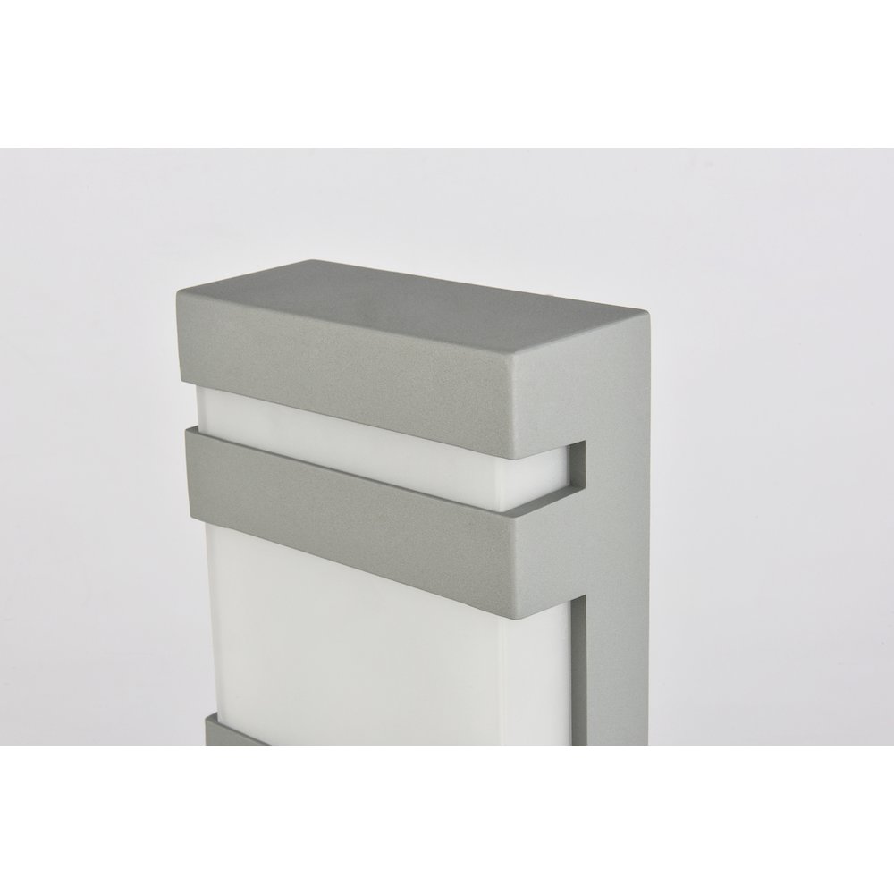 Raine Integrated Led Wall Sconce In Silver. Picture 5