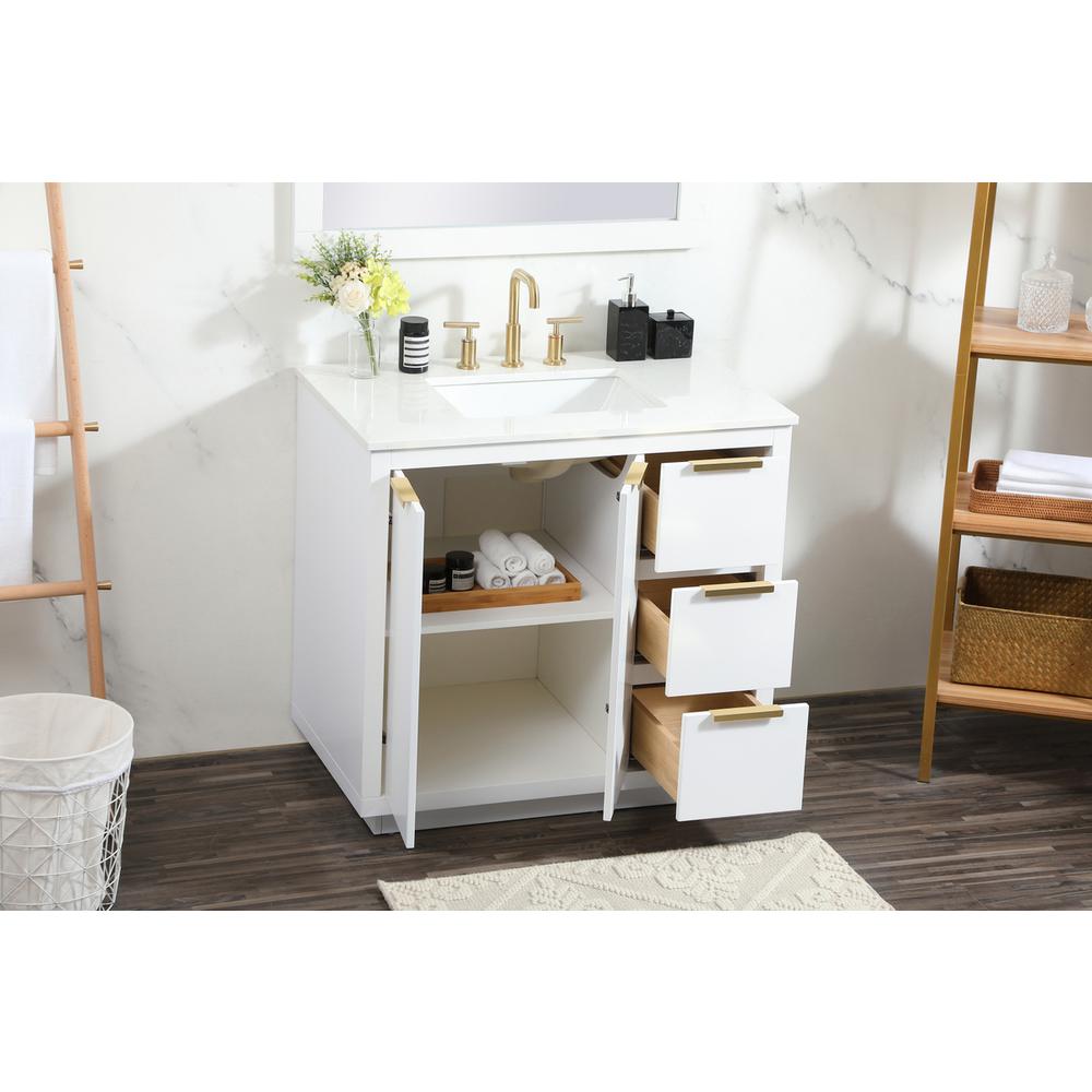 36 inch Single bathroom vanity in white. Picture 3