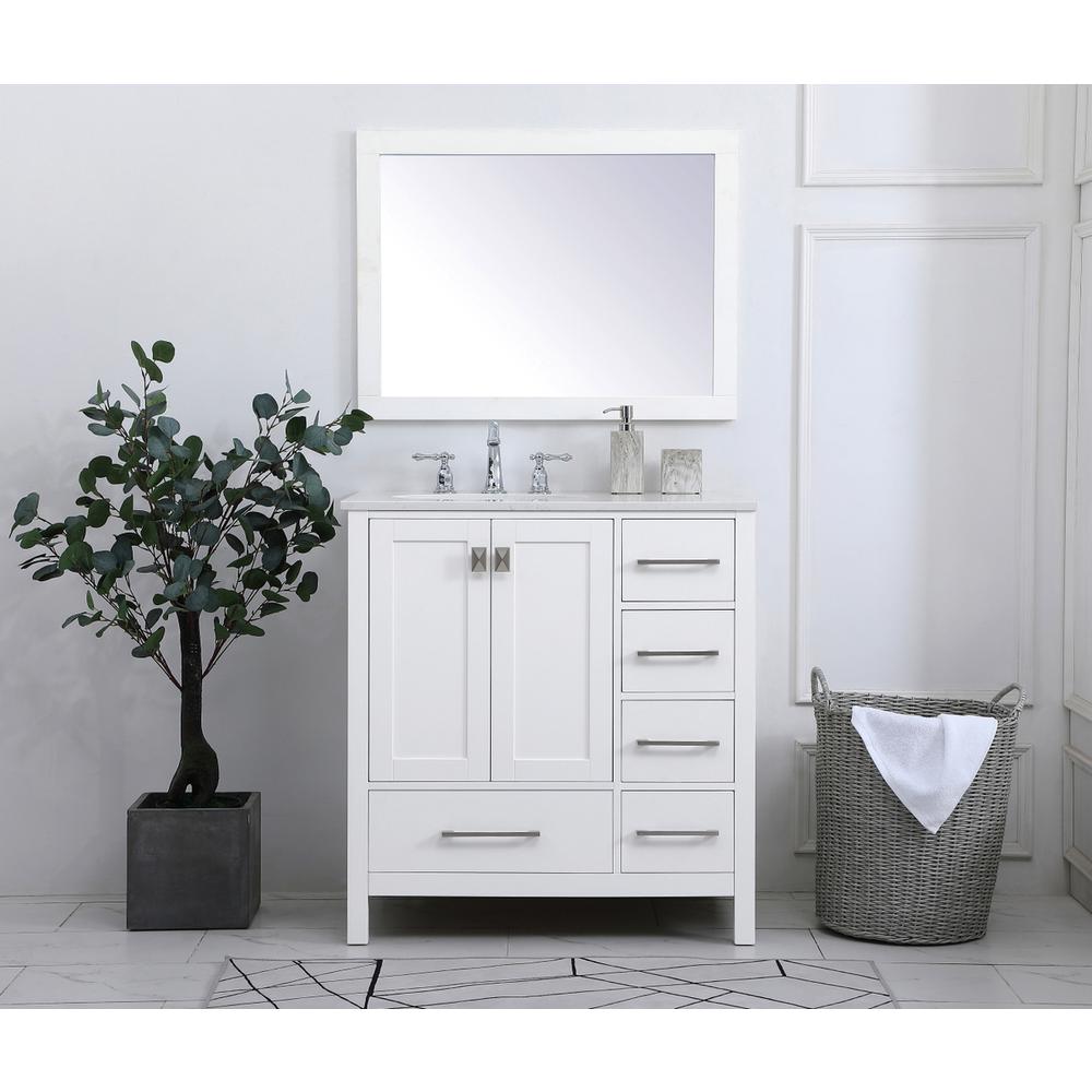 32 inch Single Bathroom Vanity in White. Picture 14