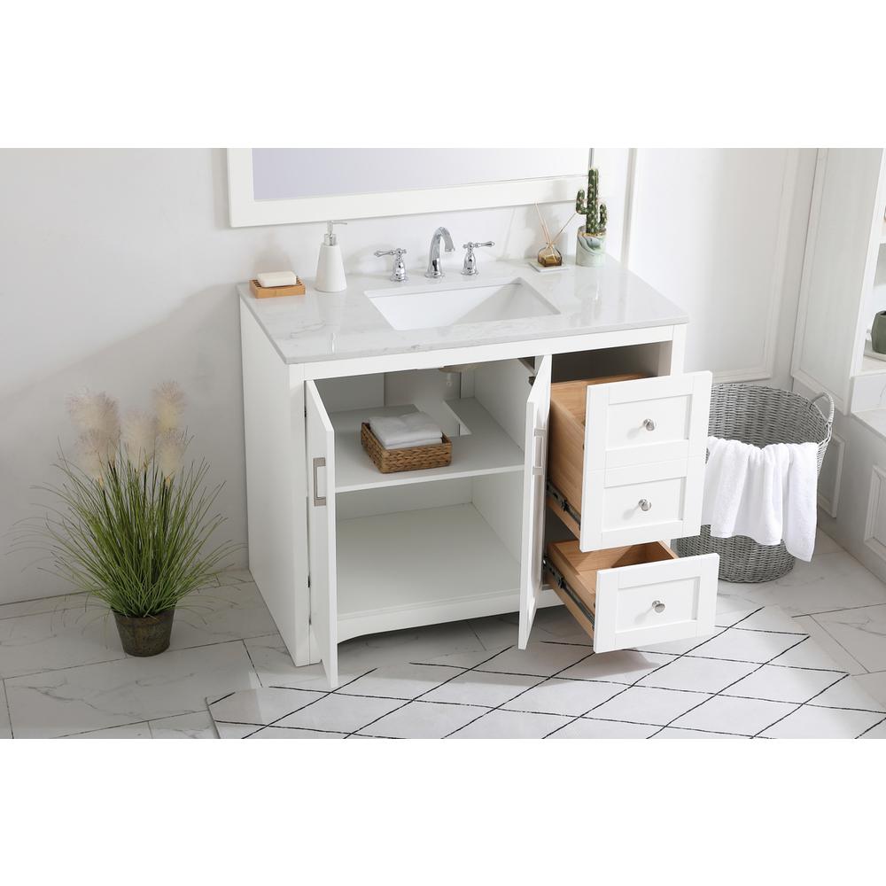 42 inch Single Bathroom Vanity in White. Picture 3