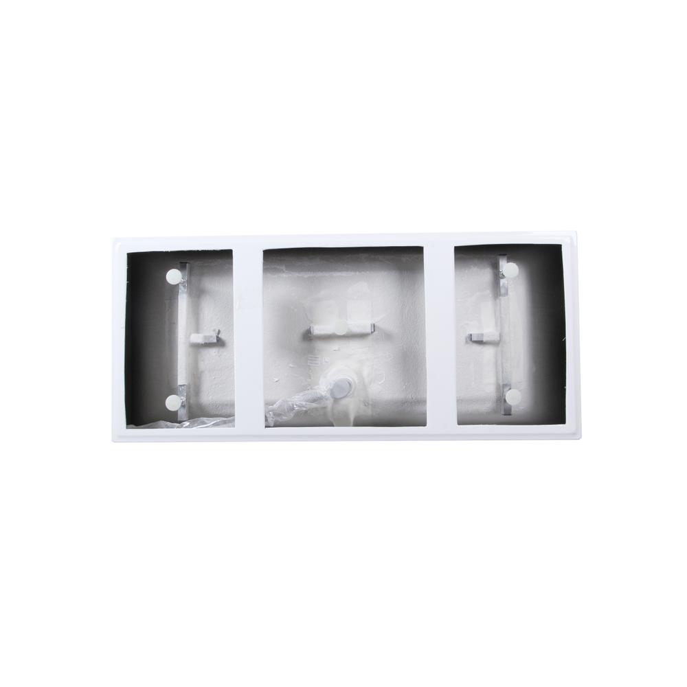 67 inch soaking rectangular bathtub in glossy white. Picture 13
