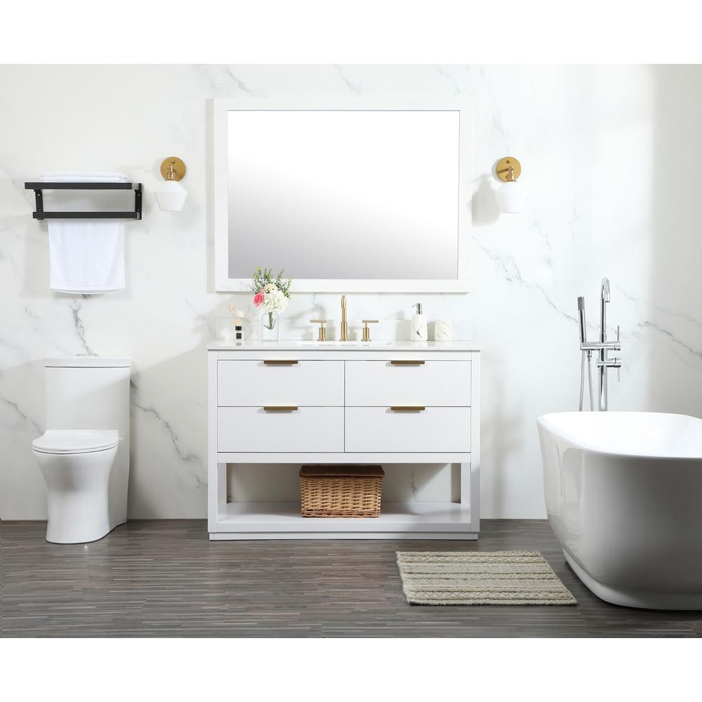 48 inch Single bathroom vanity in white with backsplash. Picture 4