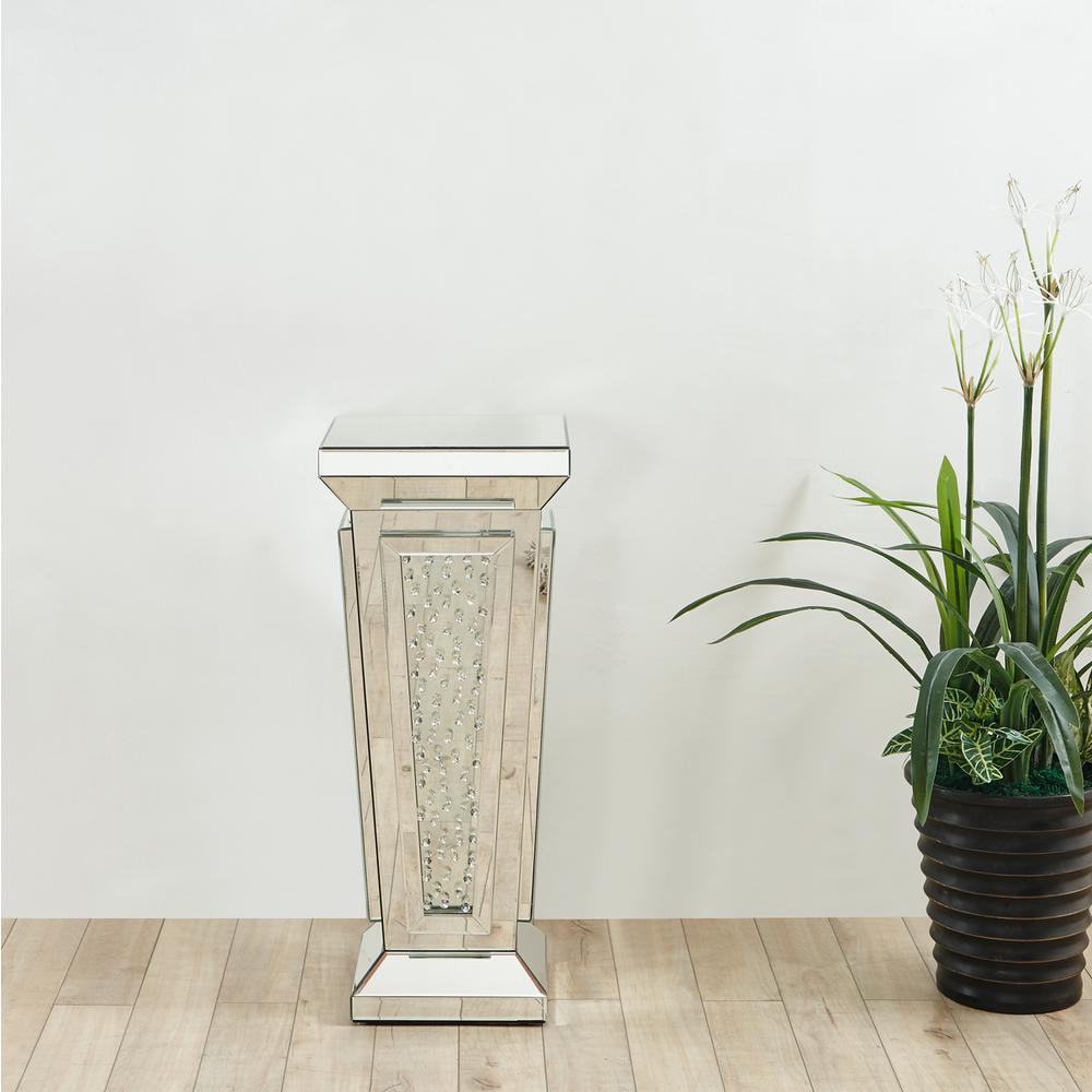 15 inch Crystal End Table in Clear Mirror Finish. Picture 2