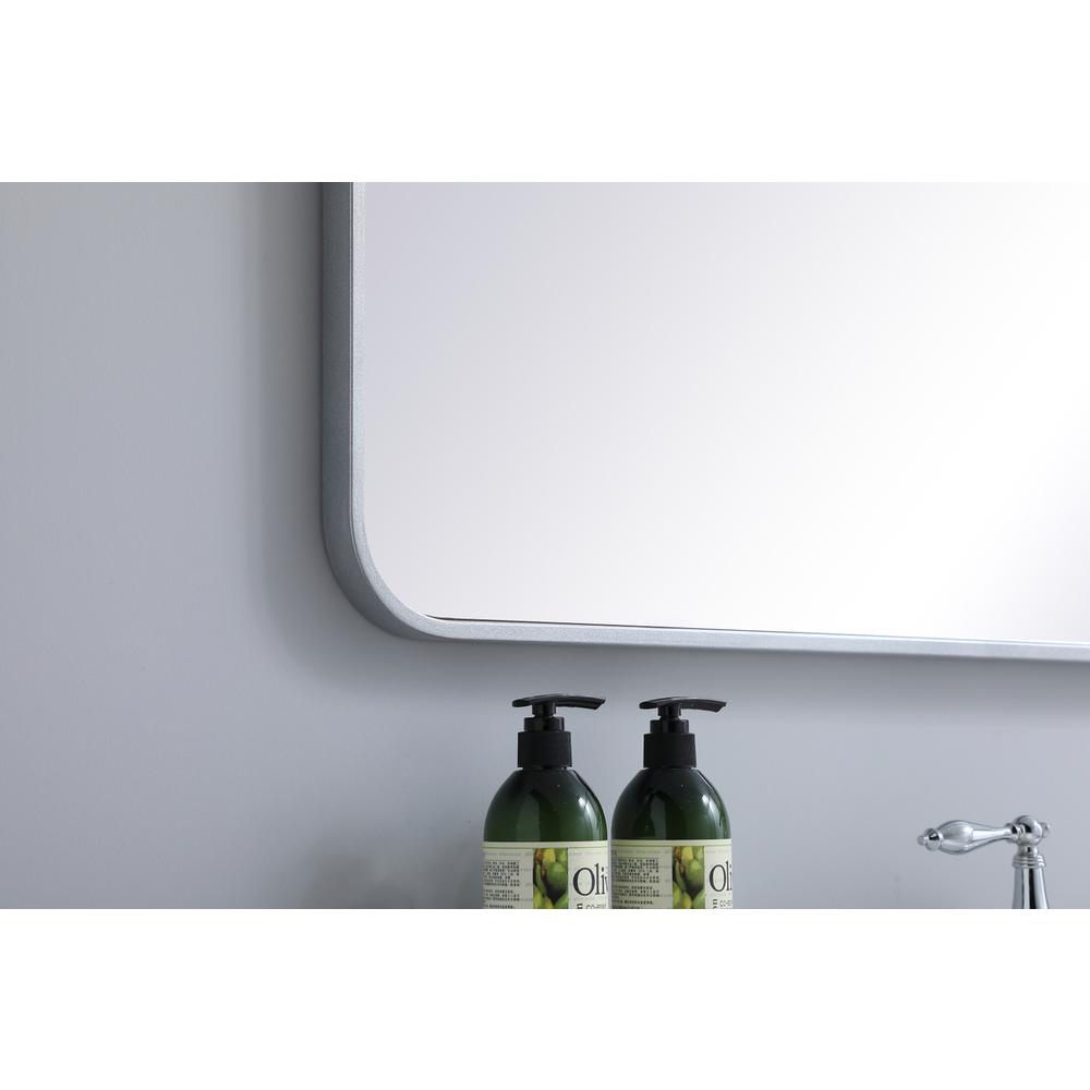 Soft corner metal rectangular mirror 28x42 inch in Silver. Picture 4