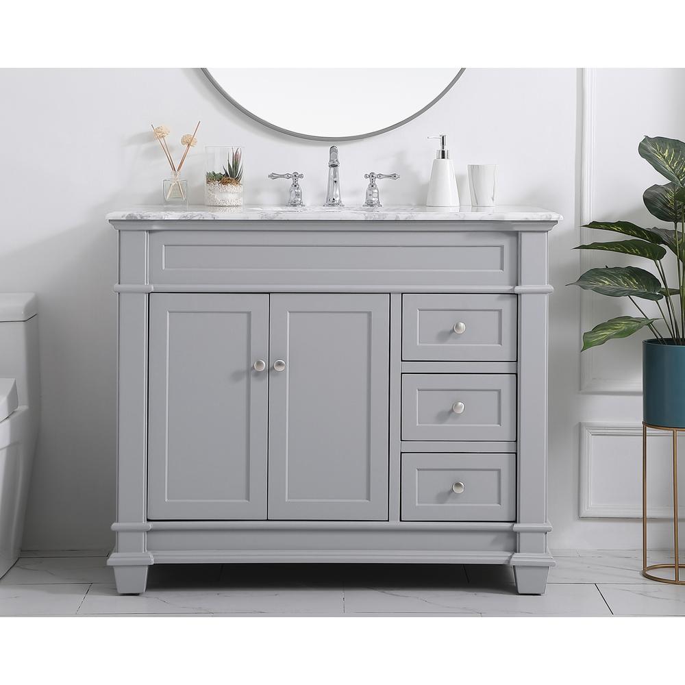 42 inch Single Bathroom Vanity set in Grey. Picture 14
