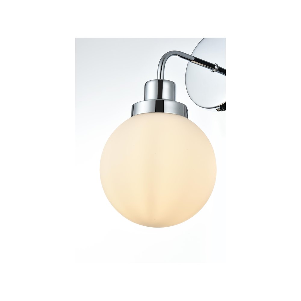 Hanson 6 inch Wall Sconce in Chrome. Picture 4