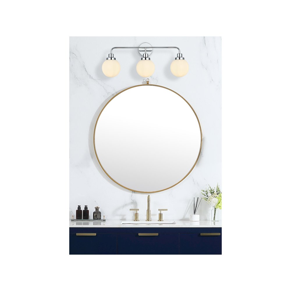 Hanson 28 inch Wall Sconce in Chrome. Picture 2