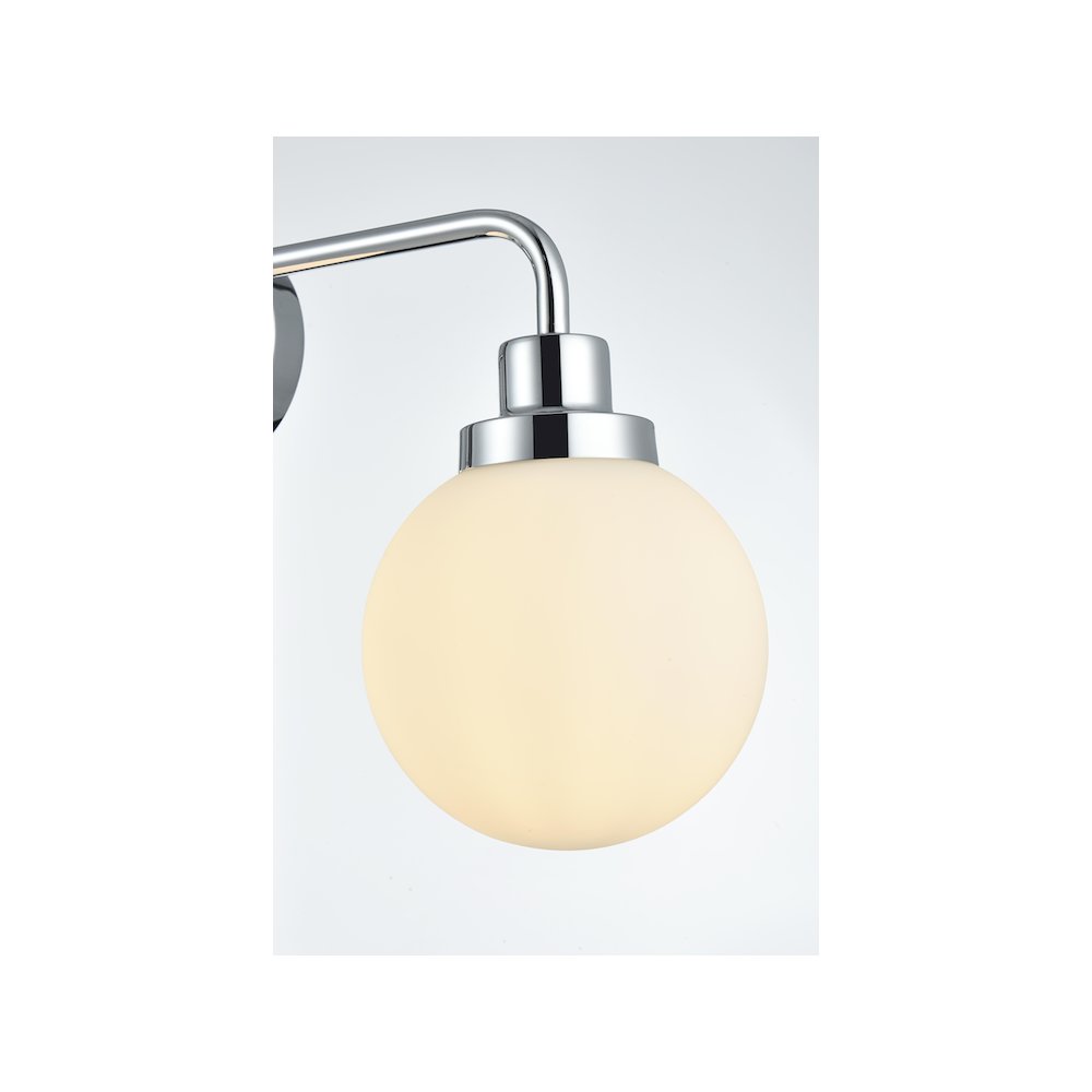 Hanson 28 inch Wall Sconce in Chrome. Picture 4