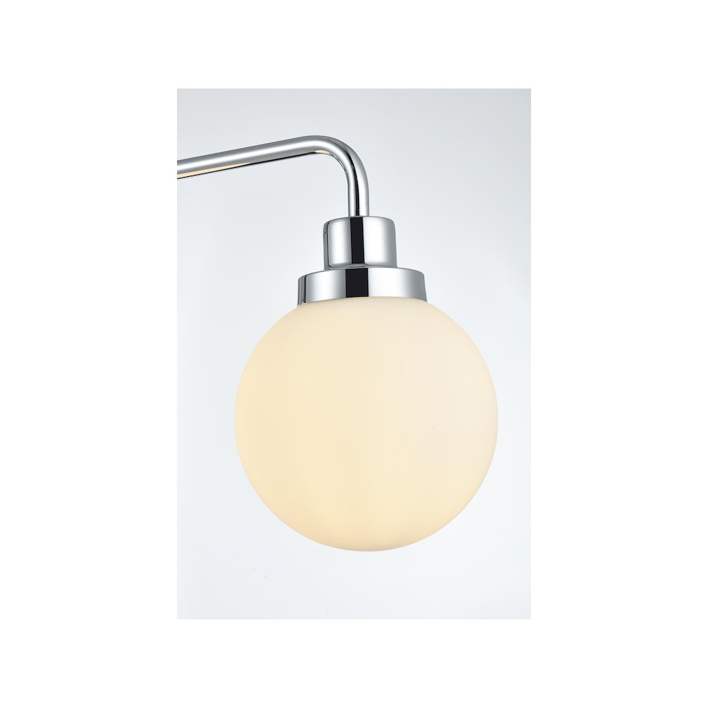 Hanson 37 inch Wall Sconce in Chrome. Picture 4