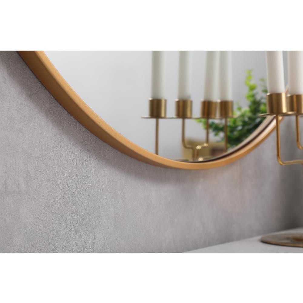 Metal frame round mirror 39 inch in Brass. Picture 4