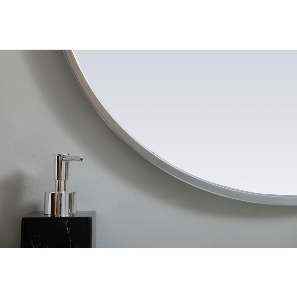 Metal Frame Oval Mirror 20x30 Inch in Silver. Picture 5