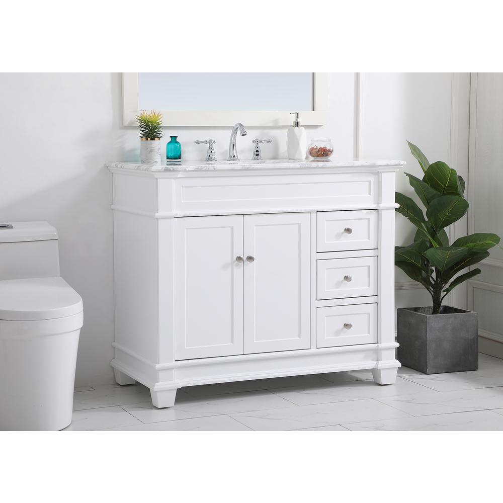42 inch Single Bathroom Vanity set in White. Picture 2