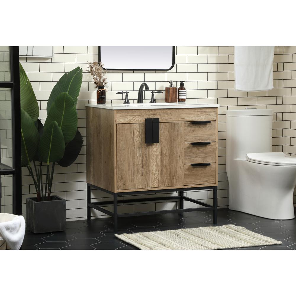 32 inch Single bathroom vanity in natural oak. Picture 2