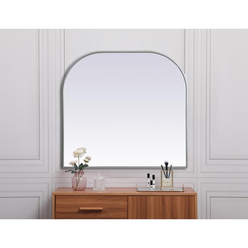 Metal Frame Arch Mirror 36x34 Inch in Silver. Picture 3