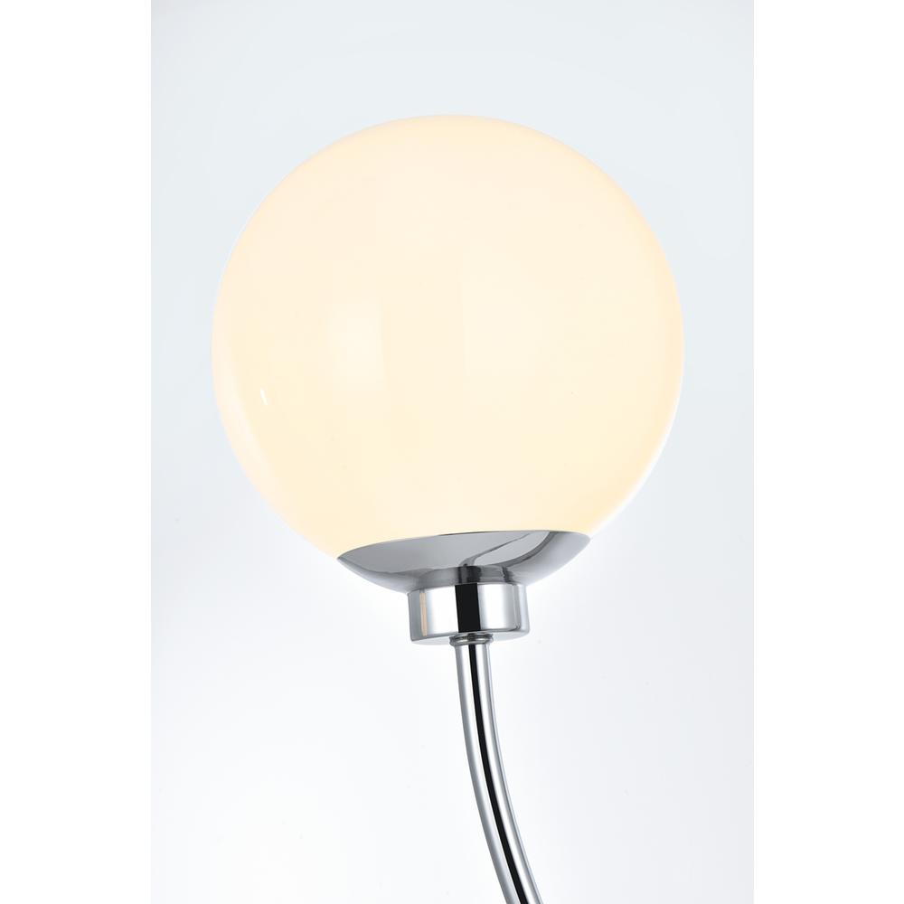 Nyomi 36 inch chandelier in Chrome. Picture 5