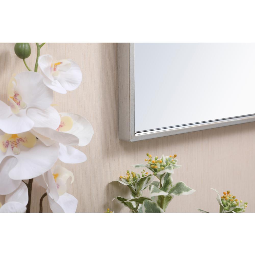 Metal frame rectangle mirror 18x28 inch in silver. Picture 4