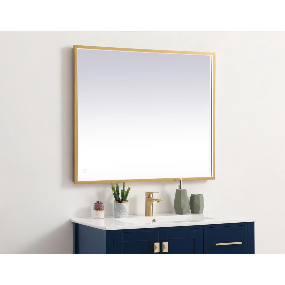 Pier 30x36 inch LED mirror with adjustable color temperature. Picture 3