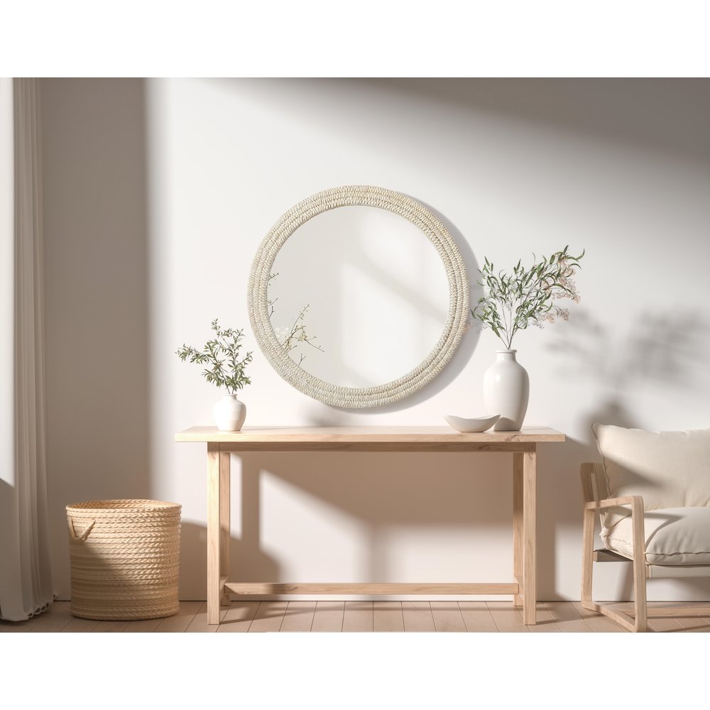 Round Cornhusk Mirror 42x42 in Linen White. Picture 2