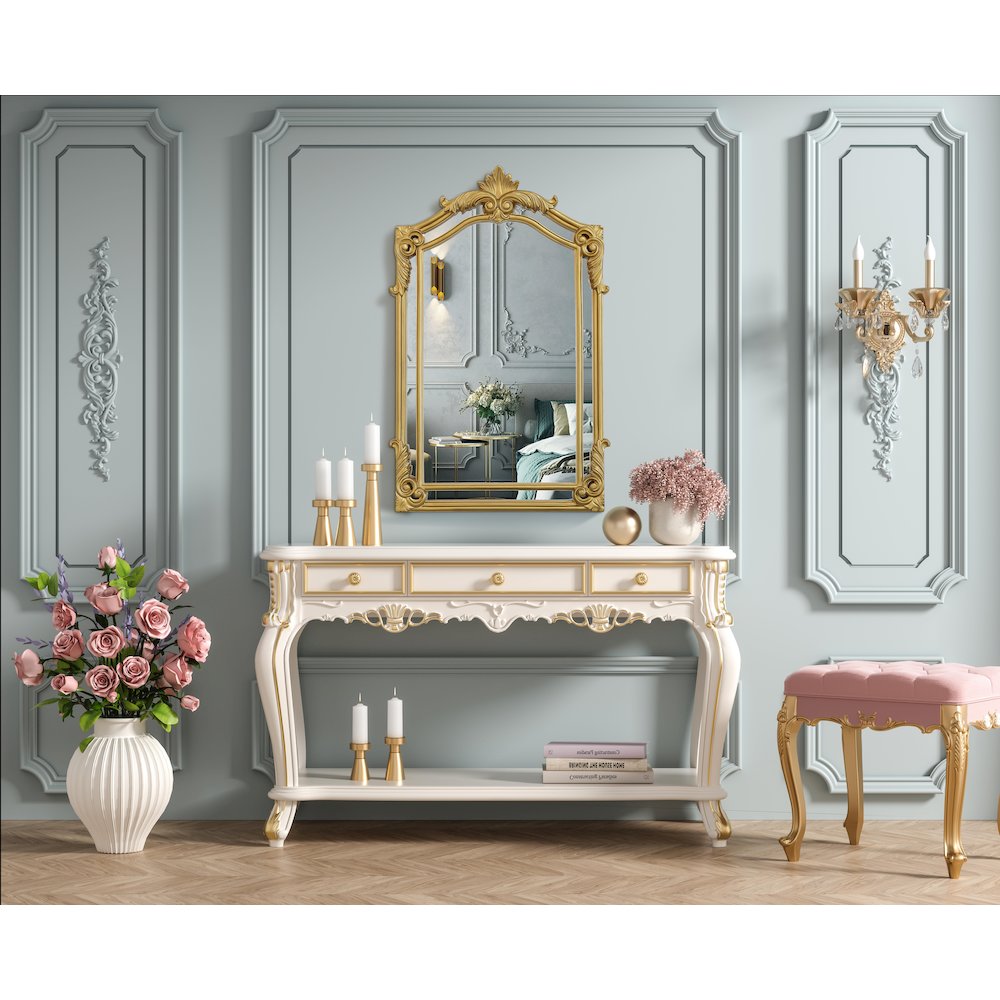 Madeline 28.5X36 Traditional Mirror In Gold Leaf. Picture 2