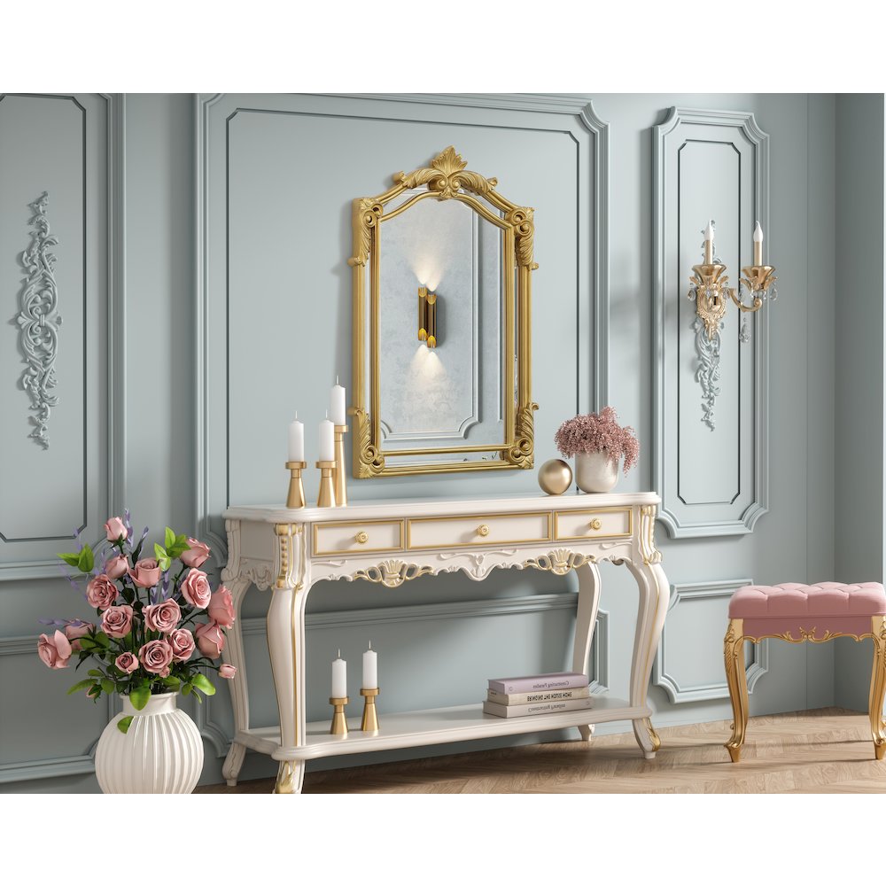 Madeline 28.5X36 Traditional Mirror In Gold Leaf. Picture 3