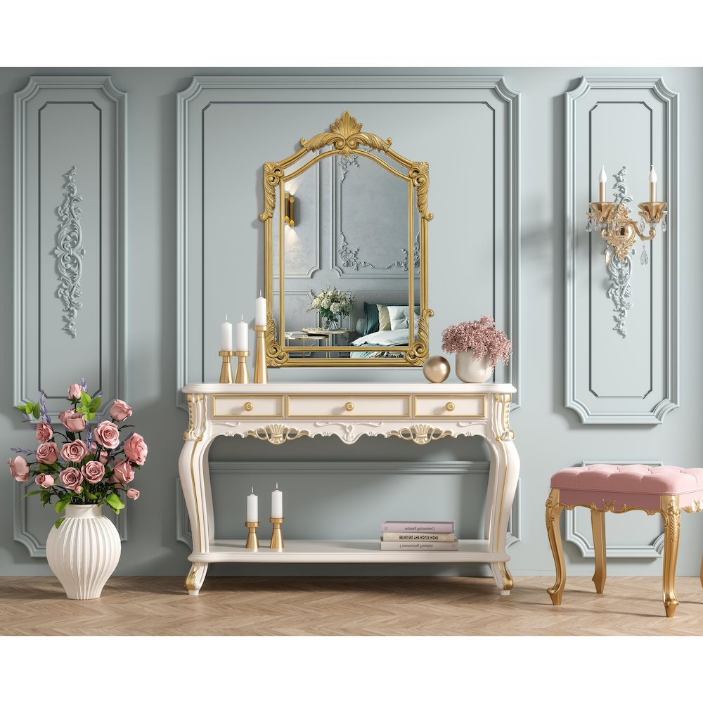 Madeline 28.5X42 Traditional Mirror In Gold Leaf. Picture 2