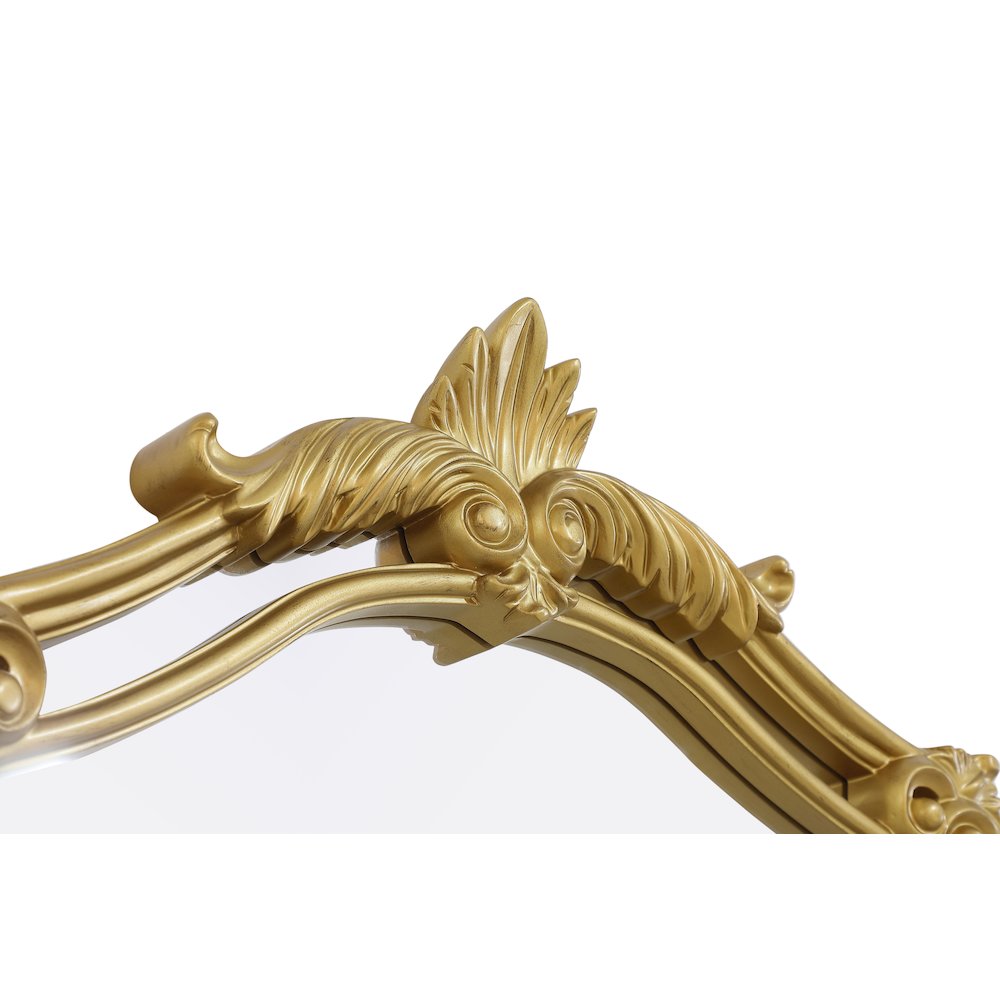 Madeline 31.5X42 Traditional Mirror In Gold Leaf. Picture 5