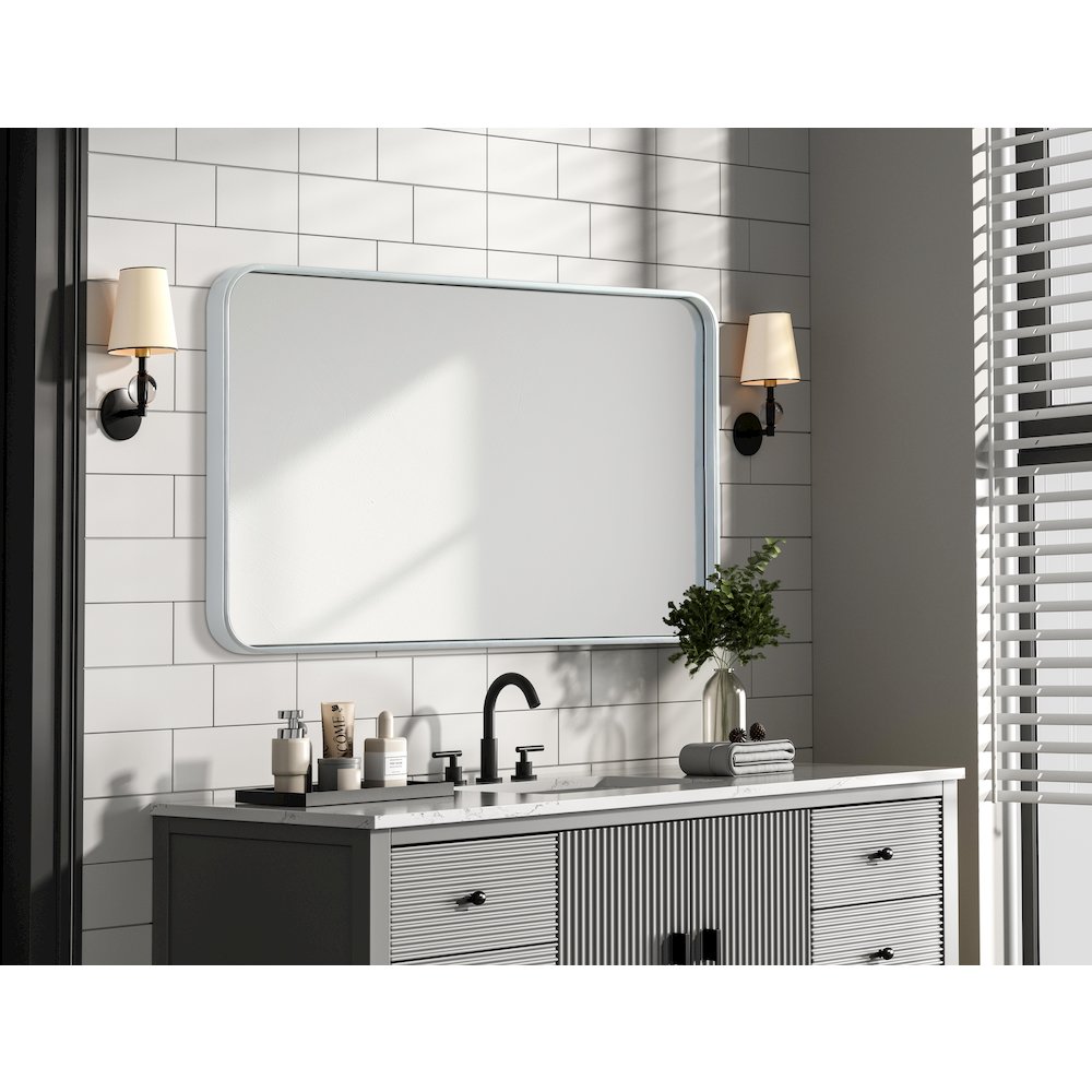 Contour Metal Rectangle Mirror 22x36 in Silver. Picture 7