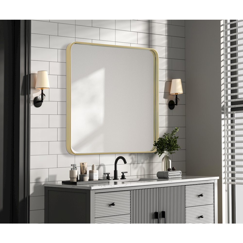 Contour Metal Square Mirror 30x30 in Brass. Picture 3