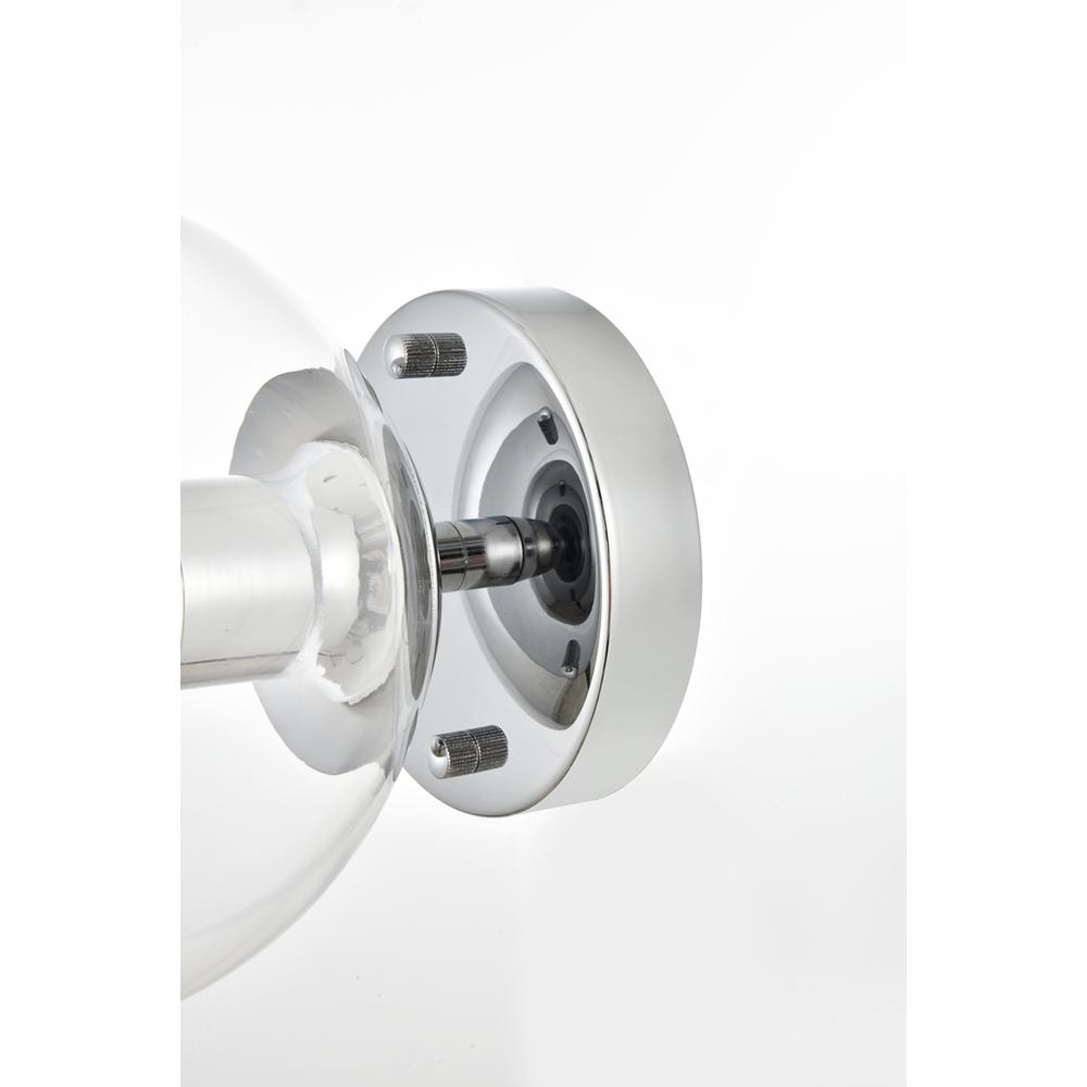 Rogelio 1 light Chrome and Clear Bath Sconce. Picture 4
