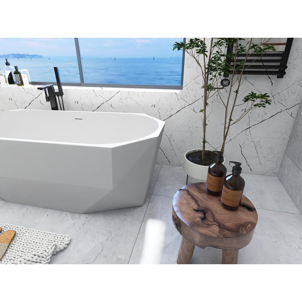 67 inch soaking diamond style bathtub in glossy white. Picture 6