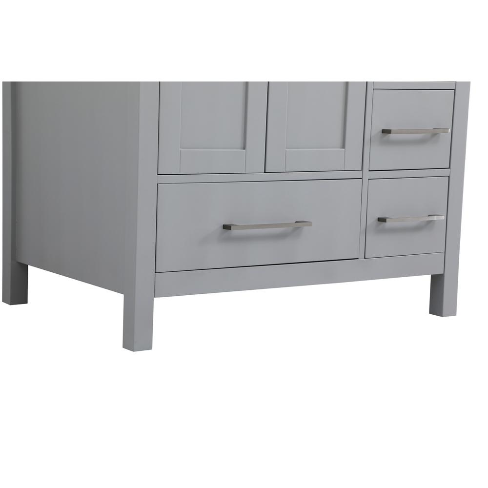 32 inch Single Bathroom Vanity in Gray. Picture 11