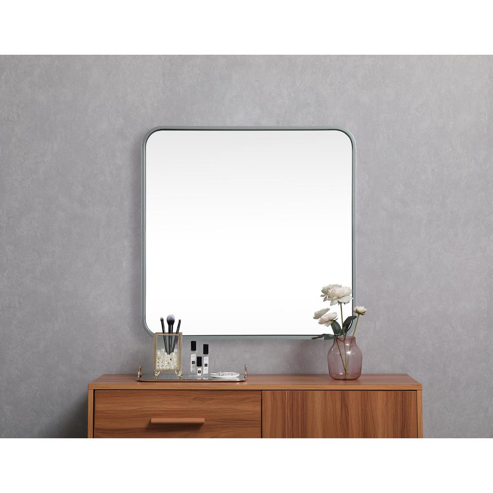 Soft corner metal square mirror 24x24 inch in Silver. Picture 3