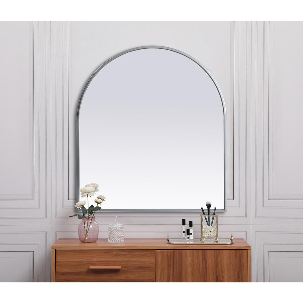 Metal Frame Arch Mirror 27x30 Inch in Silver. Picture 3