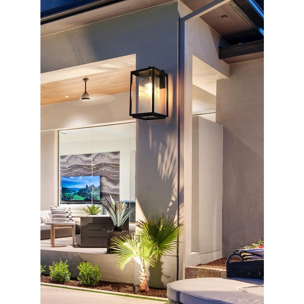 Willington 9.5 Inch Outdoor Wall Sconce In Black. Picture 2