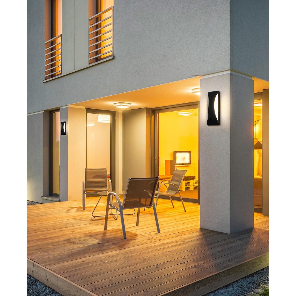 Zayn 5 Inch Outdoor Wall Sconce In Black. Picture 2