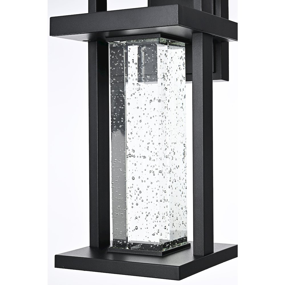 Uriah 16 inch LED Outdoor Wall sconce in Black. Picture 5