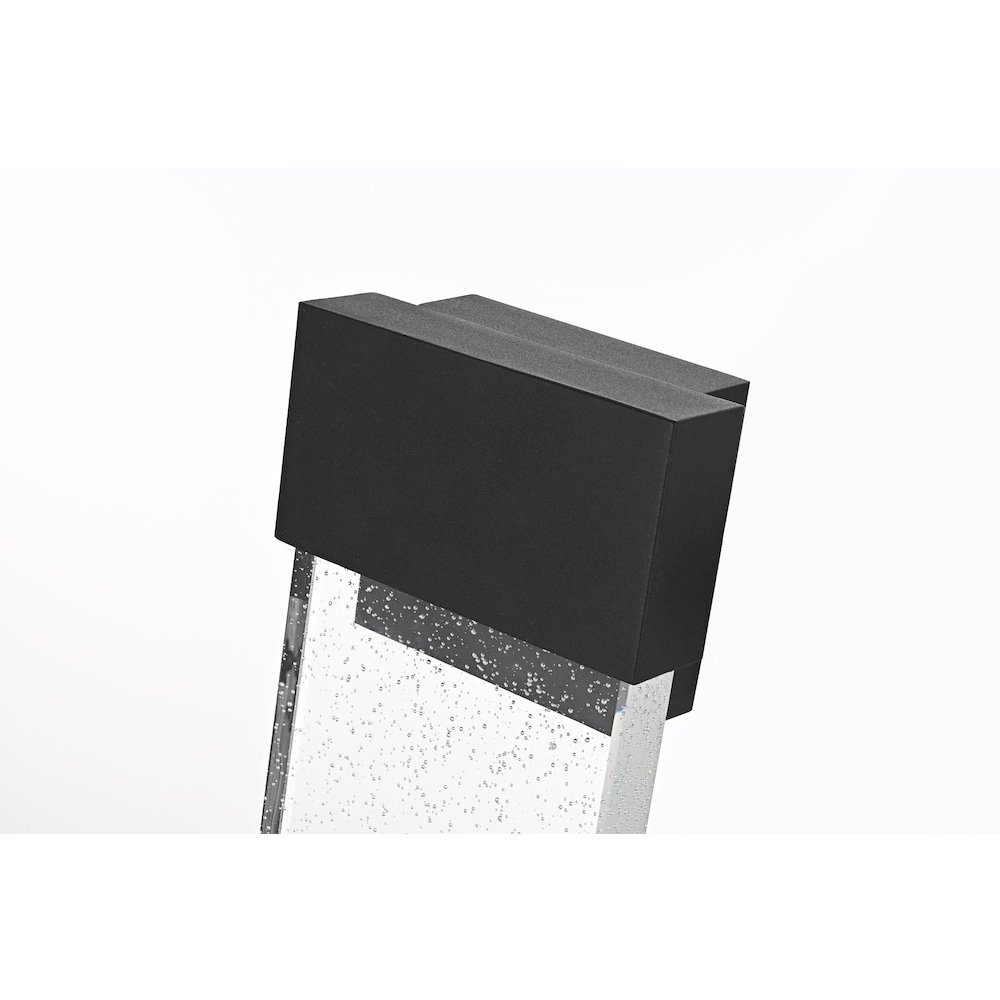 Ronin 11 inch LED Outdoor Wall sconce in Black. Picture 4