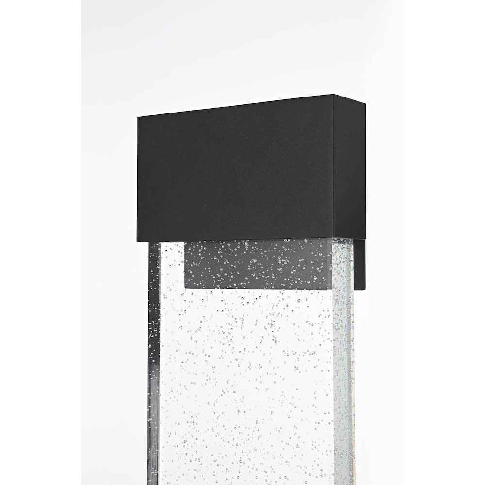 Ronin 11 inch LED Outdoor Wall sconce in Black. Picture 5