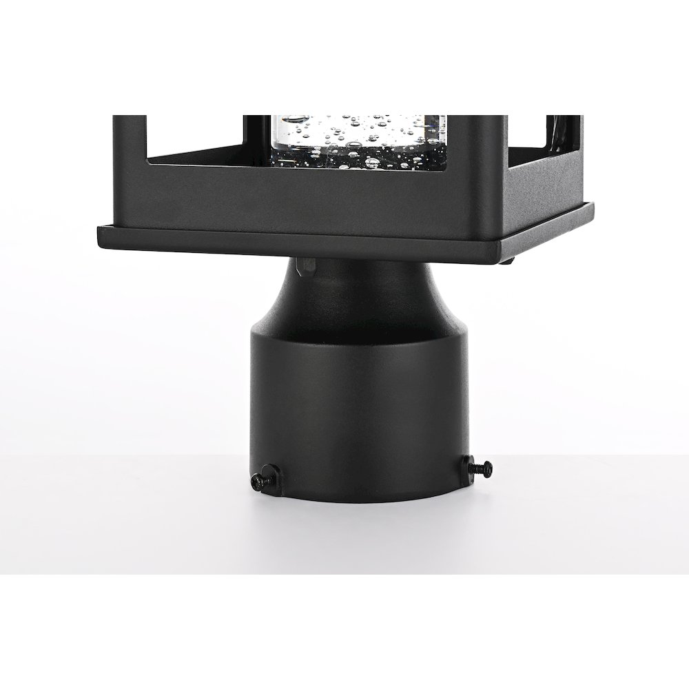 Amaris 18 inch LED Outdoor Post light in Black. Picture 4