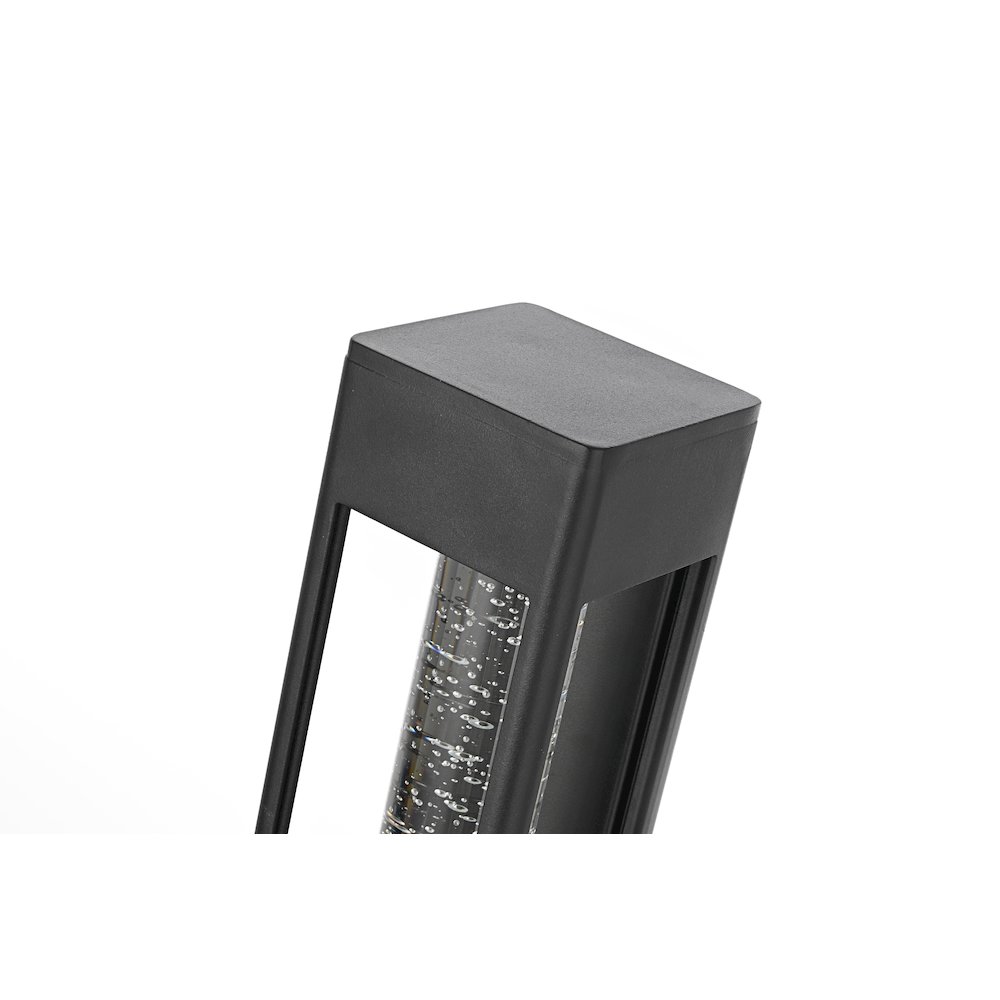 Amaris 22 inch LED Outdoor Wall sconce in Black. Picture 4