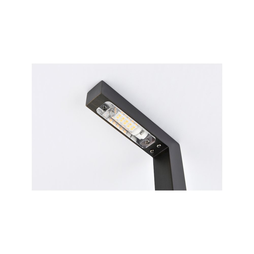 Outdoor 12V Cast Brass modern path light in Dark Bronze. Picture 4