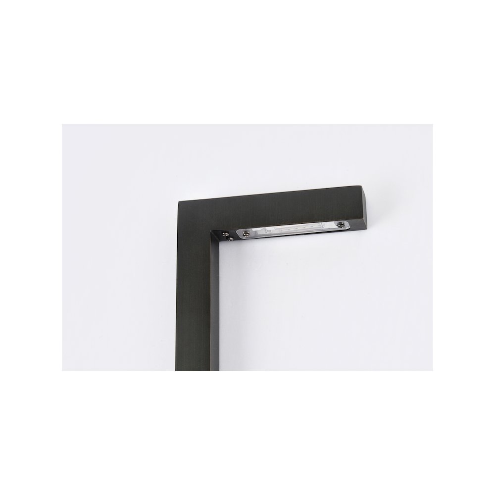 Outdoor 12V Cast Brass modern path light in Dark Bronze. Picture 5