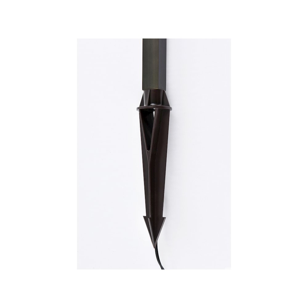 Outdoor 12V Cast Brass modern path light in Dark Bronze. Picture 6