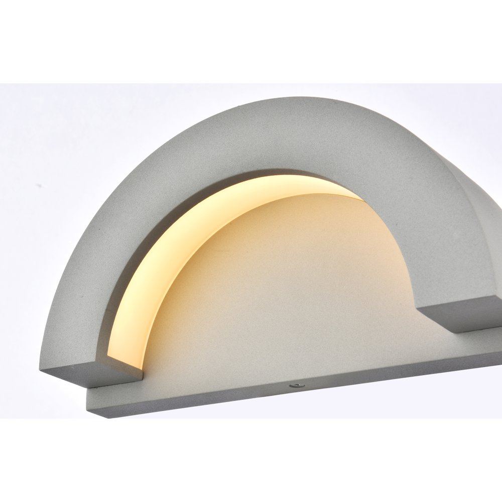 Raine Integrated Led Wall Sconce  In Silver. Picture 3
