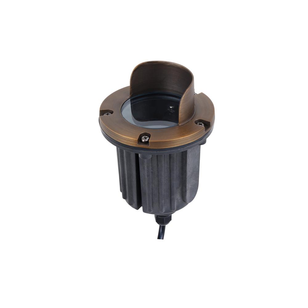 Cast brass well light with integrated canopy. Picture 2