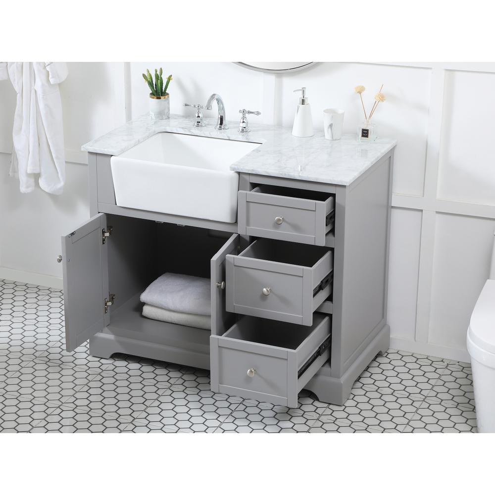 42 inch Single bathroom vanity in grey. Picture 3