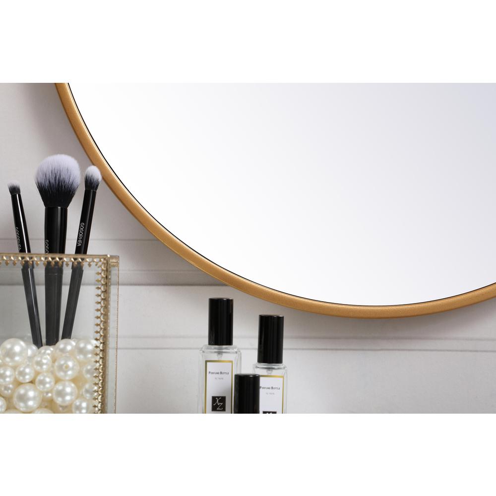 Metal frame round mirror 18 inch in Brass. Picture 3