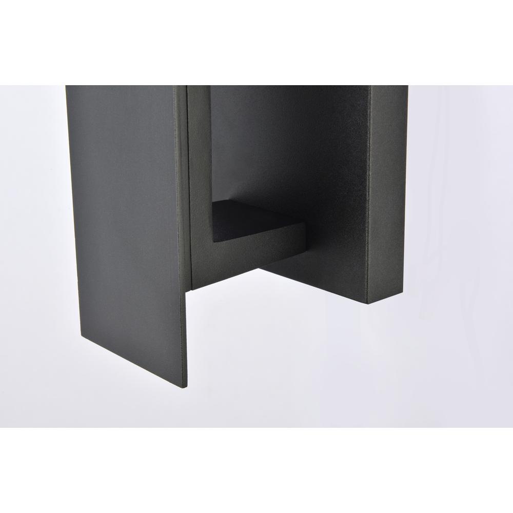 Raine Integrated LED wall sconce in black. Picture 3